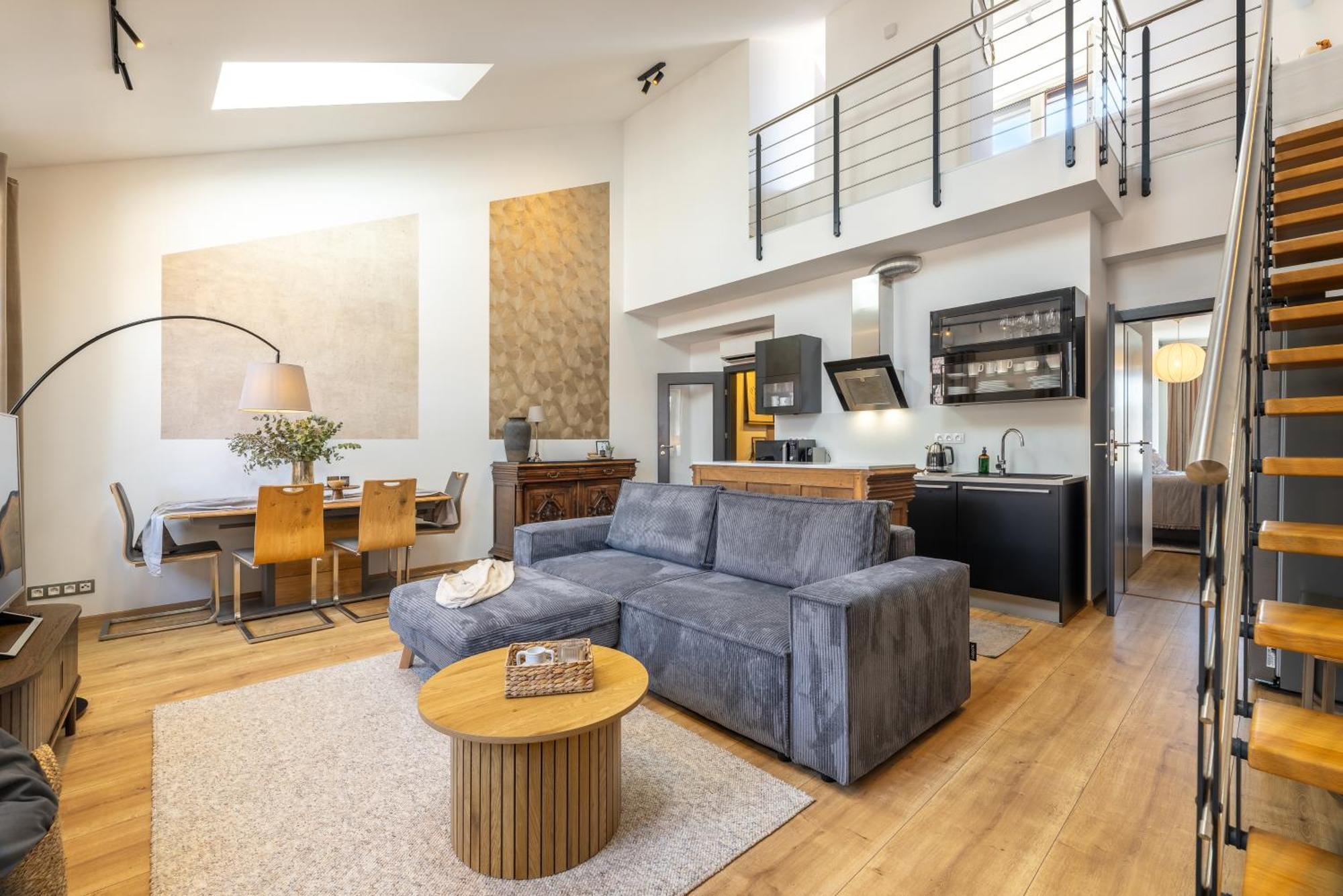 Peaceful & Cozy Living In Vysehrad With A Balcony *