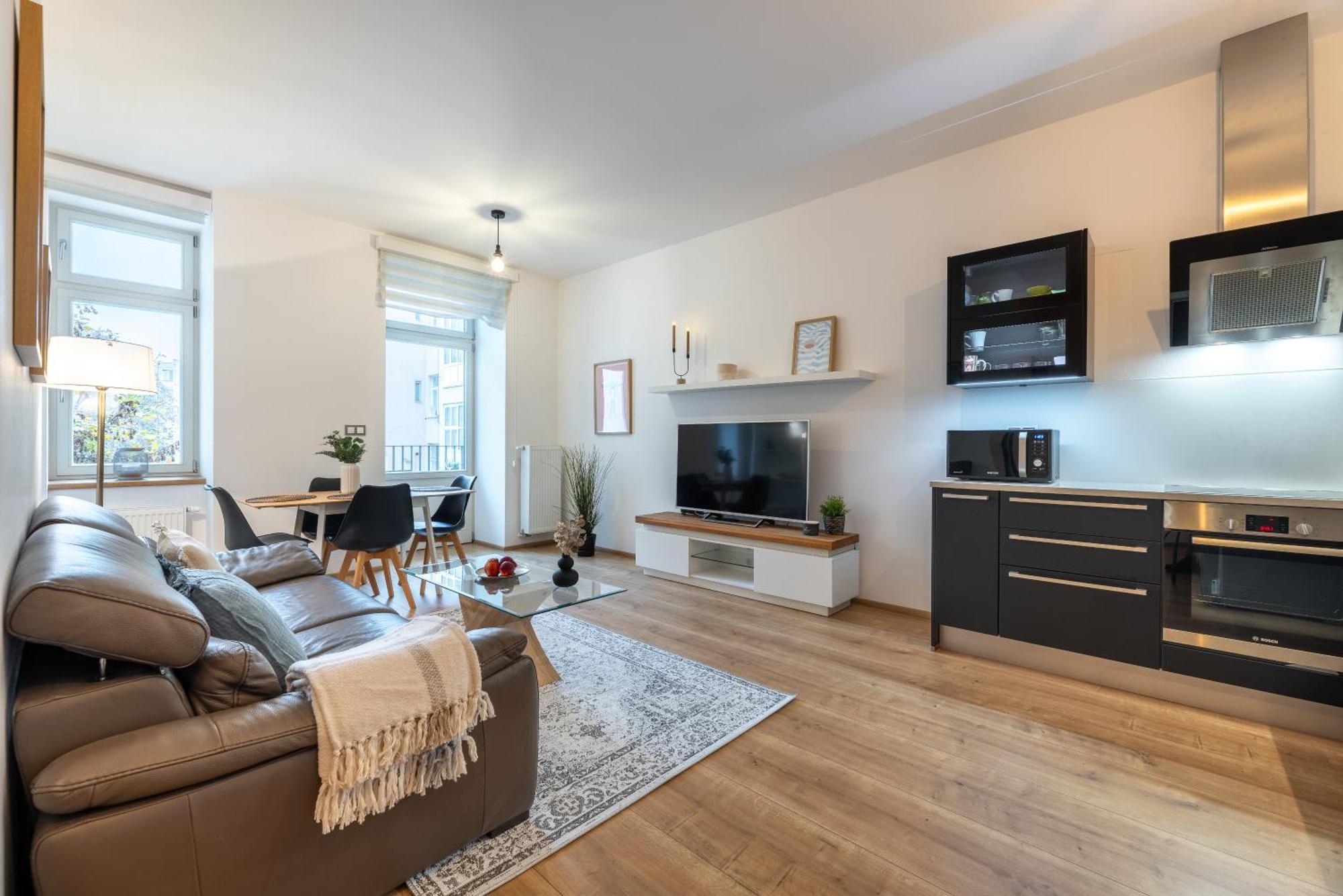 Peaceful & Cozy Living In Vysehrad With A Balcony Appartamento *