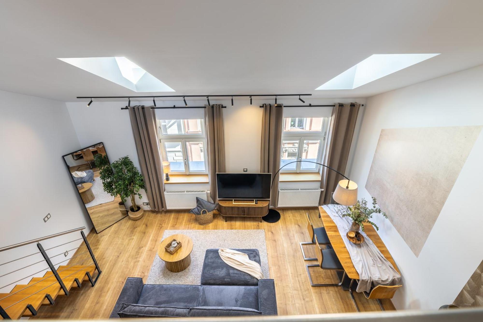 Peaceful & Cozy Living In Vysehrad With A Balcony *